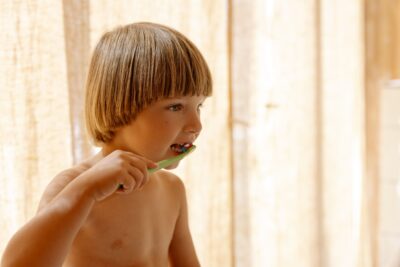 coronas de acero en odontopediatría